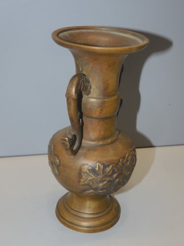 - ANCIEN VASE BRONZE JAPON ANSES TETES D'ELEPHANT COLLECTION Belle Patine     D