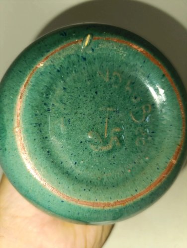 ancien vase cheminée signature a decouvrir en bon etat