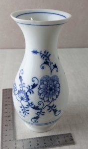 Ancient vase, Blue Onion decor / porcelain Czechoslovakia / Czech