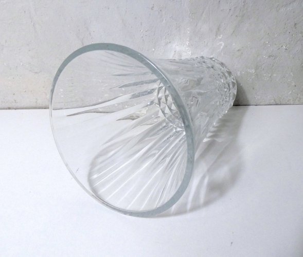 ancien vase en cristal 25 cm TBE