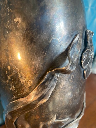 Ancien Vase en étain, rare ,"Metal Juventa Prima" époque art nouveau. Vers 1900.