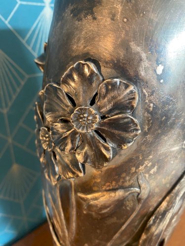 Ancien Vase en étain, rare ,"Metal Juventa Prima" époque art nouveau. Vers 1900.