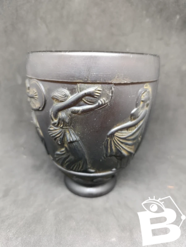 ancien vase en pate de verre signé Georges de Feure en etat correct