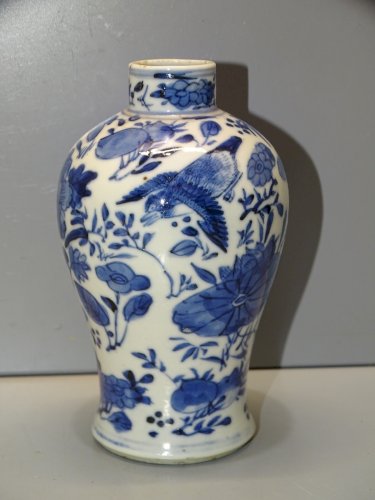 -ANCIEN VASE PORCELAINE de CHINE OISEAUX et FLEURS BLEUES Signé 4 CARACTERES