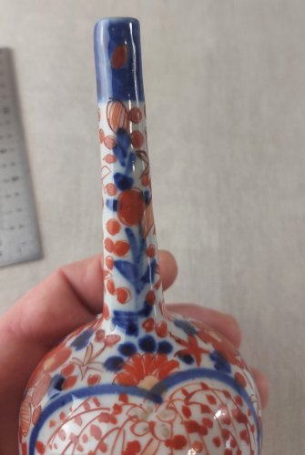 Ancien vase / soliflore, en porcelaine, Imari, Japon XIXème ^