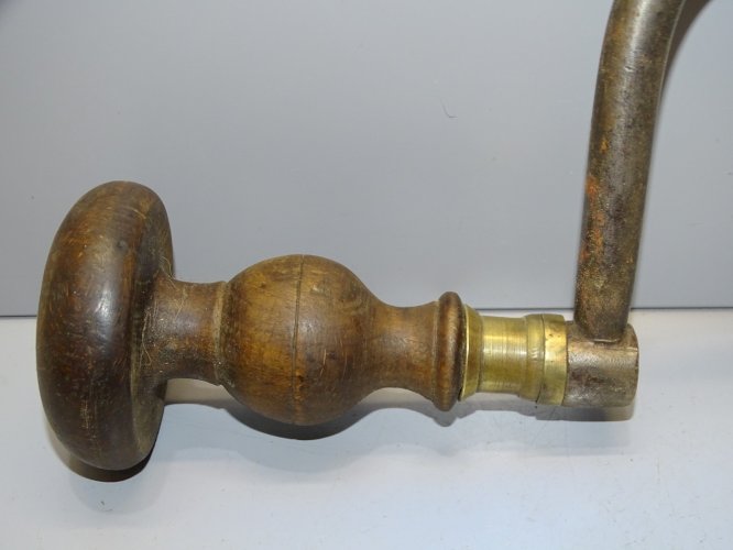 -ANCIEN VILEBREQUIN OUTIL DE MENUISIER OUTIL ANCIEN COLLECTION DECO  D