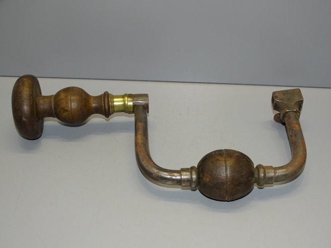 -ANCIEN VILEBREQUIN OUTIL DE MENUISIER OUTIL ANCIEN COLLECTION DECO  D