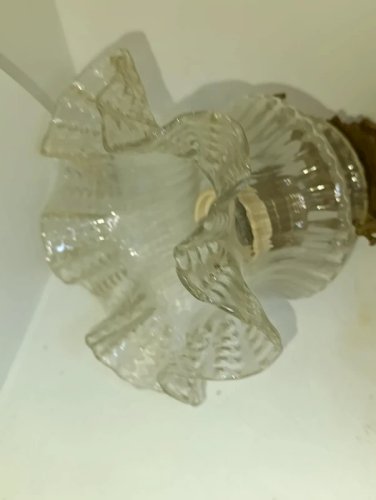ancienne applique en laiton ou bronze avec tulipe en bon etat