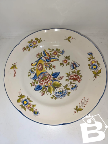 ancienne assiette à decor de corne dabondance signée saint clement en bon etat