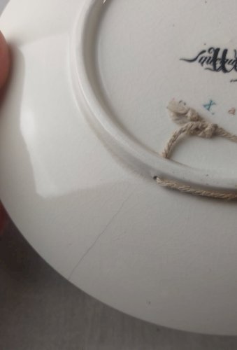 Ancienne assiette, décor chanson dAlsace, en céramique de Sarreguemines ^