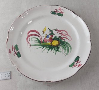 Ancienne assiette, décor chinois ,faïence de l'Est / Islettes