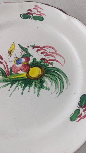 Ancienne assiette, décor chinois ,faïence de l'Est / Islettes
