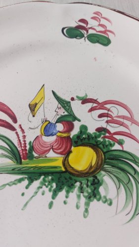 Ancienne assiette, décor chinois ,faïence de l'Est / Islettes