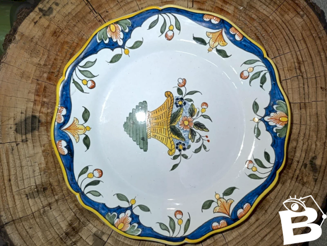 ancienne assiette decor rouen signée Geo Martel en bon etat