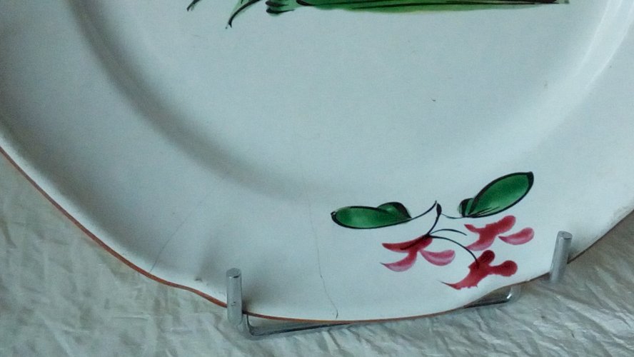 ANCIENNE ASSIETTE EN FAIENCE LES ISLETTES DECOR AU CHINOIS 18 ÈME  N°4 **