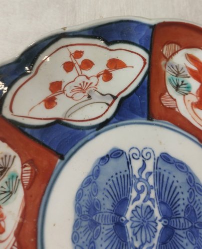 Ancienne assiette japonaise en porcelaine, décor poisson, Imari