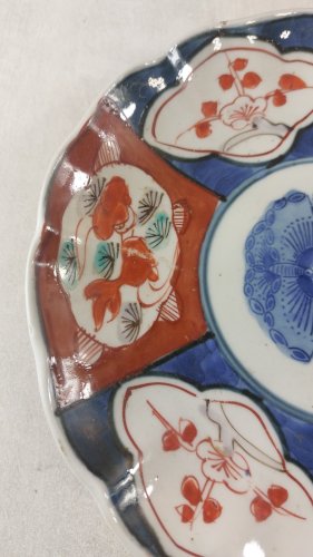 Ancienne assiette japonaise en porcelaine, décor poisson, Imari