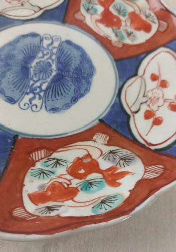 Ancienne assiette japonaise en porcelaine, décor poisson, Imari