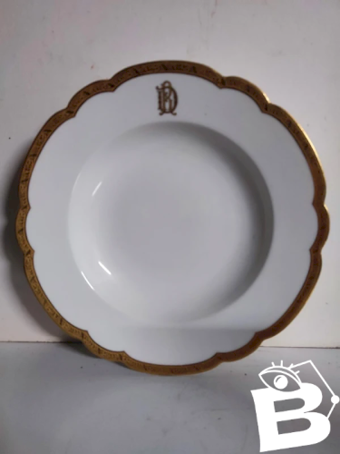 ancienne assiette monogramme avec indication provenance à larriere