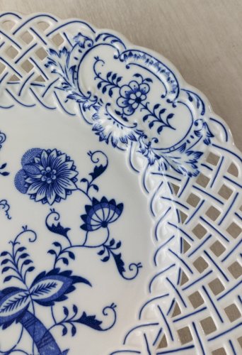 Ancienne assiette / plat, décor Blue Onion / porcelaine Tchécoslovaquie / Czech