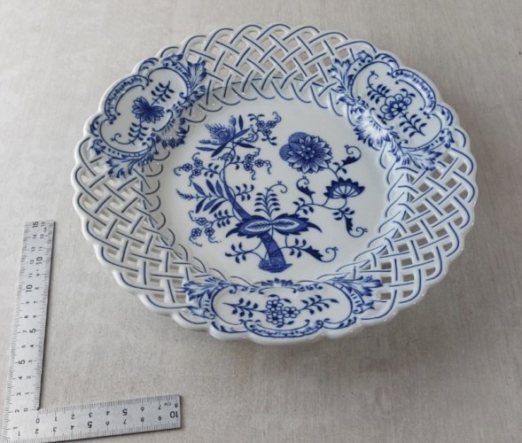 Ancienne assiette / plat, décor Blue Onion / porcelaine Tchécoslovaquie / Czech