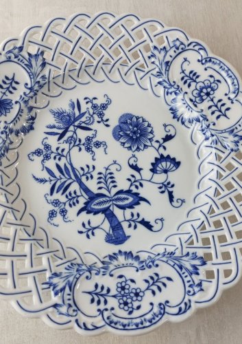 Ancienne assiette / plat, décor Blue Onion / porcelaine Tchécoslovaquie / Czech