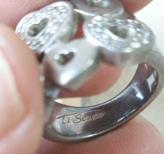 Ancienne bague décor coeurs, en argent massif, Ti Sento ^