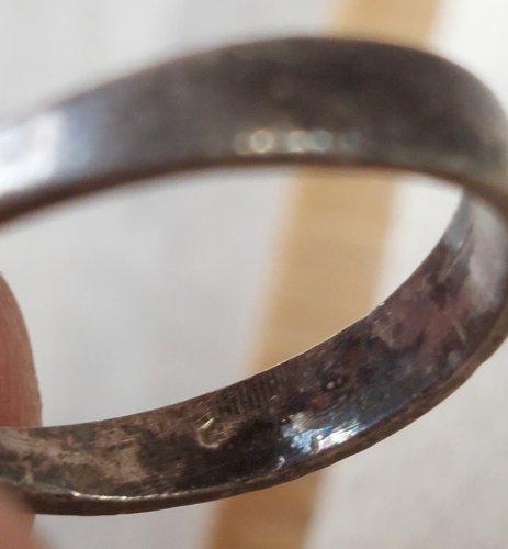 Ancienne bague décor corail, en argent ^