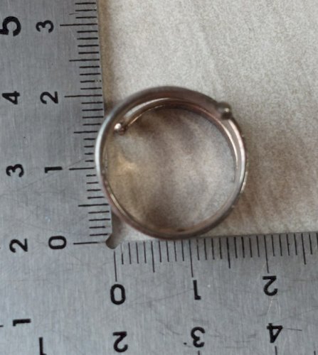 Ancienne bague décor spirale, en argent massif ^