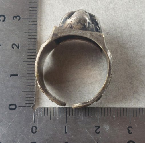 Ancienne bague, décor tête de mort / Biker, ajustable, en métal argenté ^