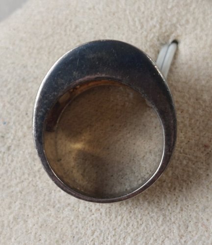 Ancienne bague, nacre et argent massif