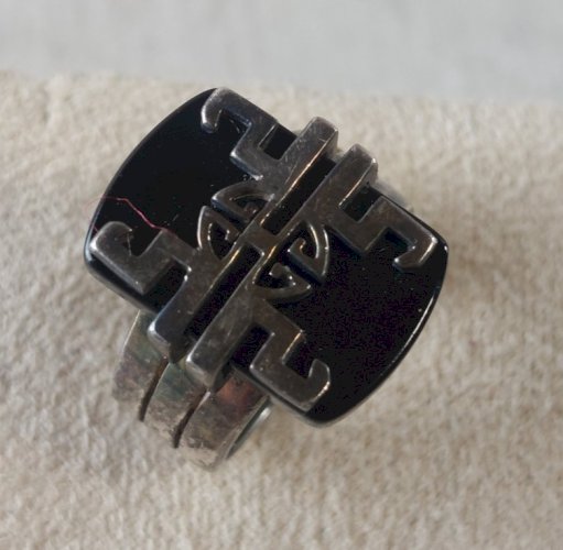 Ancienne bague, onyx et argent massif