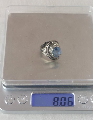 Ancienne bague, pierre bleue, en argent
