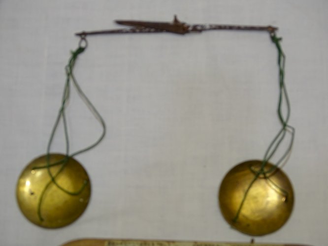 -ANCIENNE BALANCE de CHANGEUR XVIIIe dans sa boite PUR JUS GRENIER COLLECTION  D