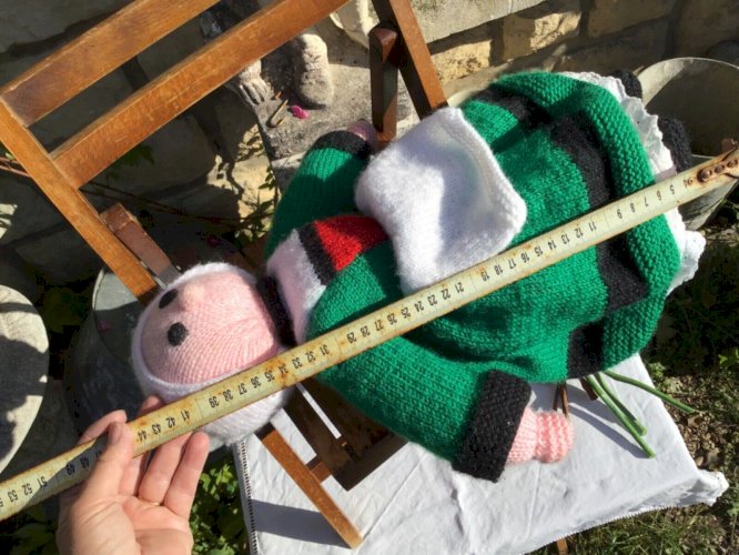 ANCIENNE BÉCASSINE EN TISSU et tricot main  jupon dentelle 43cm poupée