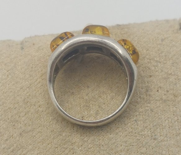 Ancienne belle bague, pierres ambre, en argent massif ^