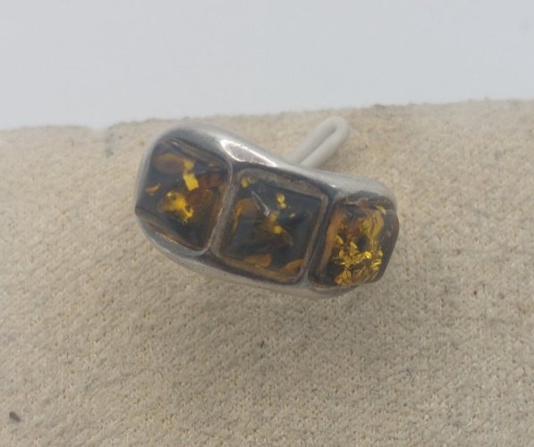 Ancienne belle bague, pierres ambre, en argent massif ^