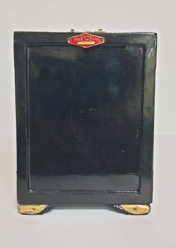 Ancienne boîte à bijoux chinoise en bois laqué noir, ornée de laiton et nacre