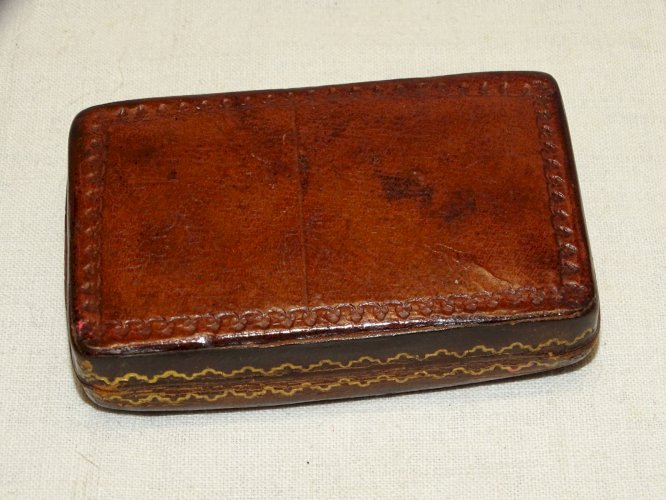 -ANCIENNE BOITE CUIR GAUFRE TABATIERE HOTEL BAGLIONI FLORENCE COLLECTION     D