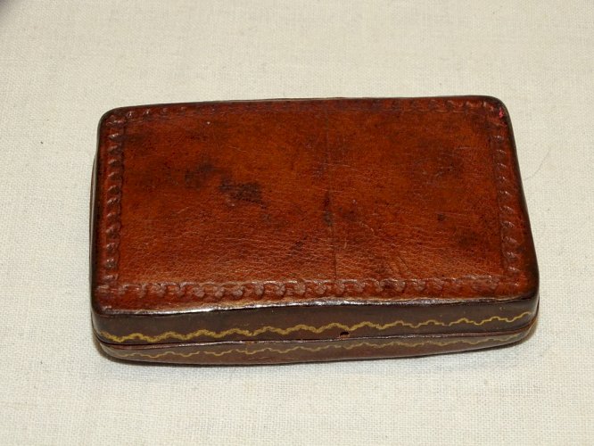-ANCIENNE BOITE CUIR GAUFRE TABATIERE HOTEL BAGLIONI FLORENCE COLLECTION     D