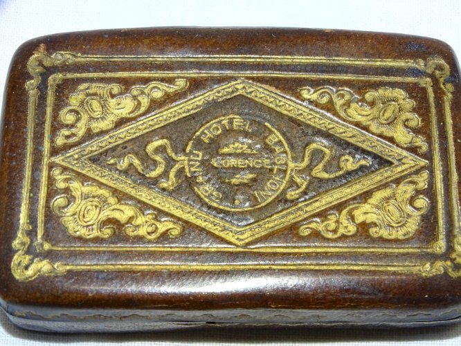 -ANCIENNE BOITE CUIR GAUFRE TABATIERE HOTEL BAGLIONI FLORENCE COLLECTION     D