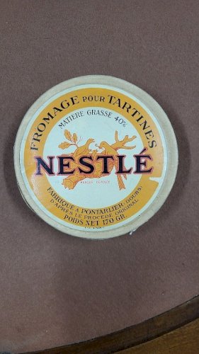 ANCIENNE BOITE FROMAGE POUR TARTINES NESTLE DE PRESENTATION FACTICE EN CARTON