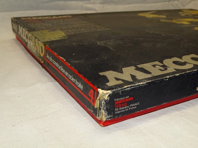 -ANCIENNE BOITE MECCANO EN ACIER TRAITE N° 4 COLLECTION JOUET ANCIEN VITRINE   D
