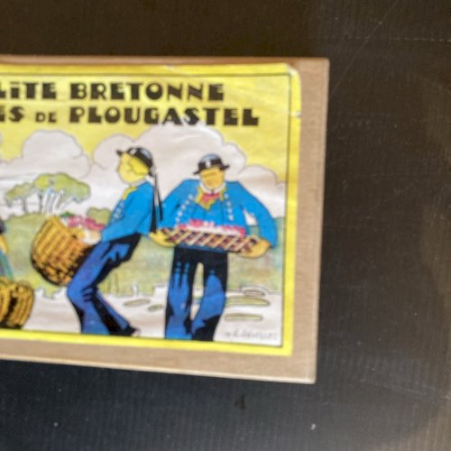 ancienne boite publicitaire en bois  fraises de Plougastel J. Sévellec Bretagne