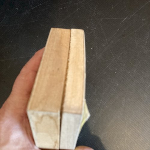 ancienne boite publicitaire en bois  fraises de Plougastel J. Sévellec Bretagne