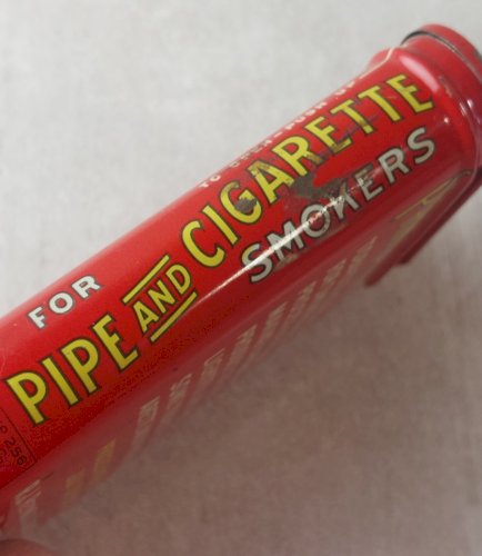 Ancienne boîte publicitaire / étui à cigarette / tabac, en tôle, Prince Albert ^