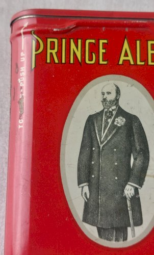 Ancienne boîte publicitaire / étui à cigarette / tabac, en tôle, Prince Albert ^