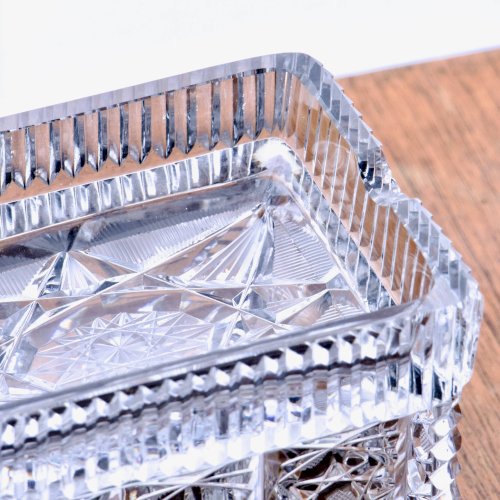 Ancienne boîte tabatière en cristal du XIXe