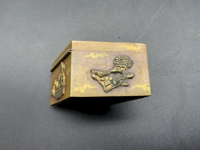 ancienne boîte tabatiere snuff box XIXeme JAPON BRONZE MEIJI 1880
