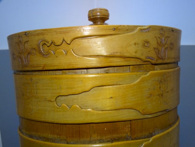 -ANCIENNE BOUILLE A LAIT BOIS ART POPULAIRE SUISSE décor Trompe L'OEIL BOILLE  D